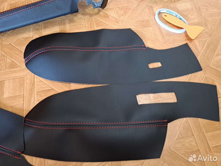 Накладки на полодлокотник для Polo Sedan из Кожи