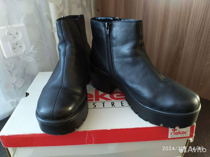 Ботинки женские зимние Rieker 38 размер