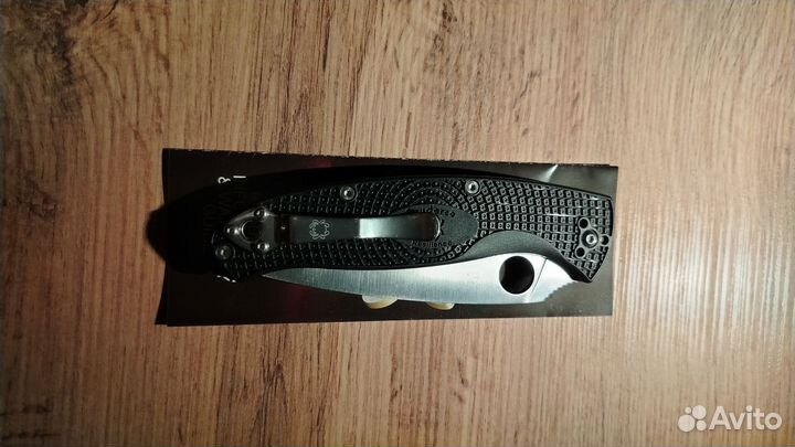 Нож Spyderco Resilience