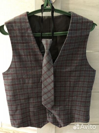 Жилет школьный 137 лицей