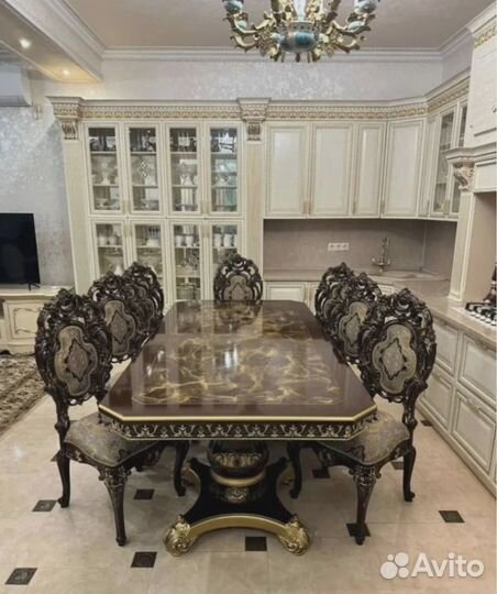 Стол для кухни со стульями