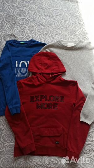Толстовка+ 2 кофты пакетом на 140 см