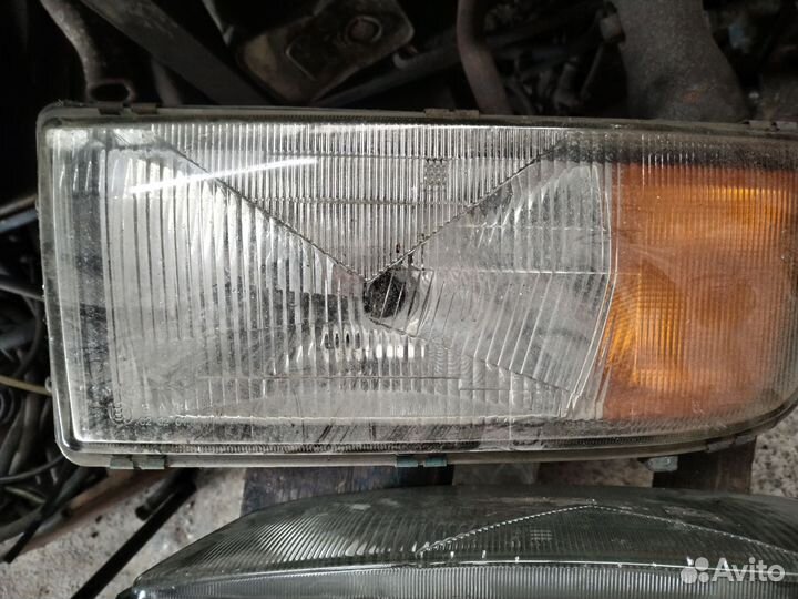 Фары Mercedes Actros mp1