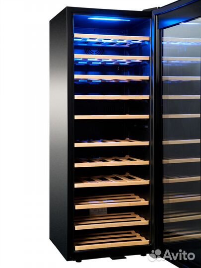 Винный шкаф Vinosafe VSF51AM