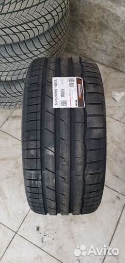 Hankook Ventus S1 Evo 3 EV K127E 275/35 R20
