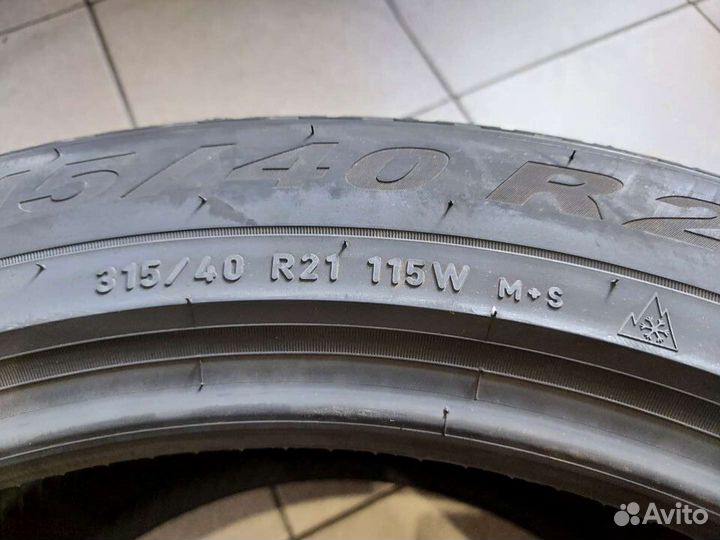 Pirelli Scorpion Winter 315/40 R21 115W