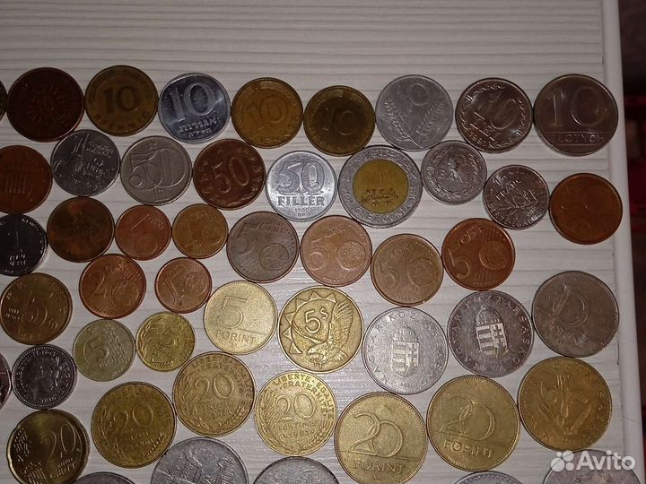 Продам больше ста иностранных монет