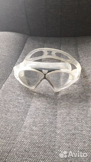 Очки для плавания