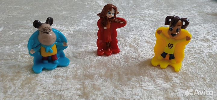 Игрушки из киндера пакетом