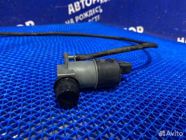 Моторчик омывателя лобового стекла Nissan Qashqai