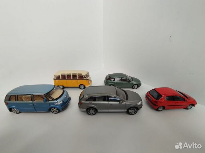 Модели автомобилей 1:43 cararama