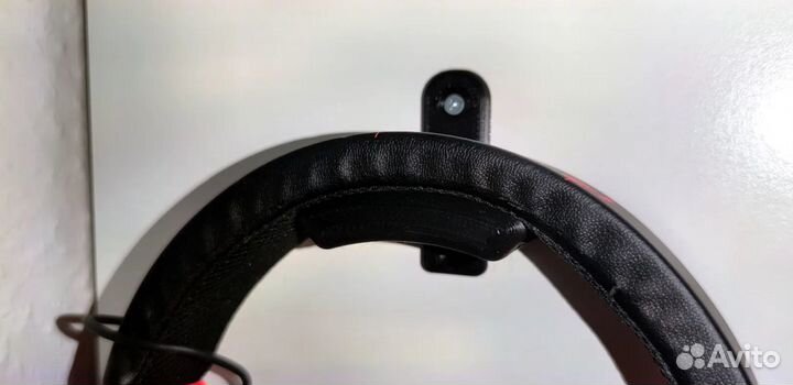 Крепление для наушников на стену