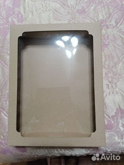 Подарочные Коробки с Окном