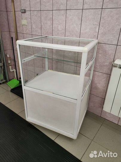 Витрины из алюминиевого профиля