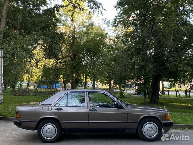 Mercedes-Benz 190 (W201) 2.6 MT, 1988, 353 000 км с пробегом, цена 320000 руб.