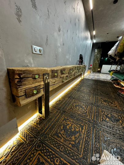 Декоративный камод из амбарного дуба