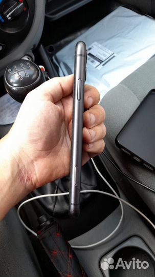 iPhone 11 128
