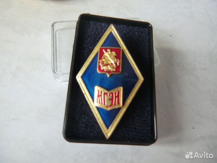 Значки ромбы