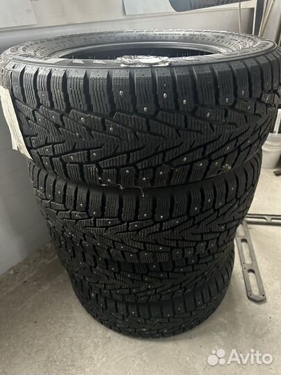 Nokian Tyres Hakkapeliitta 7 SUV 235/60 R17