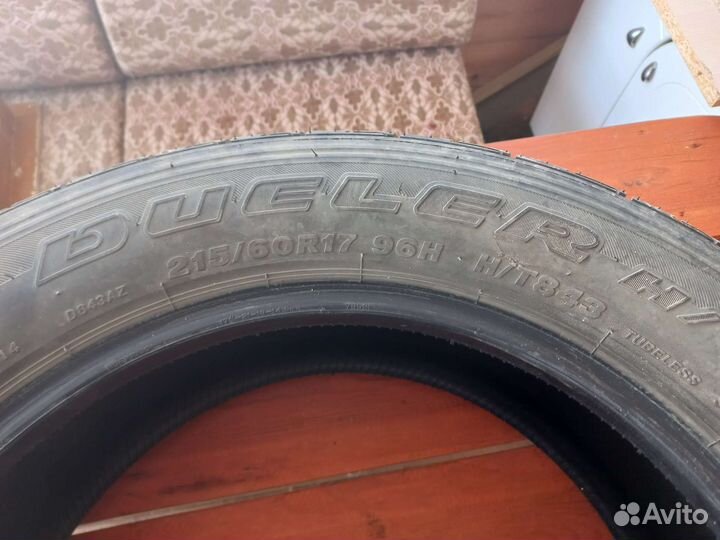 Bridgestone Dueler H/T 215/60 R17