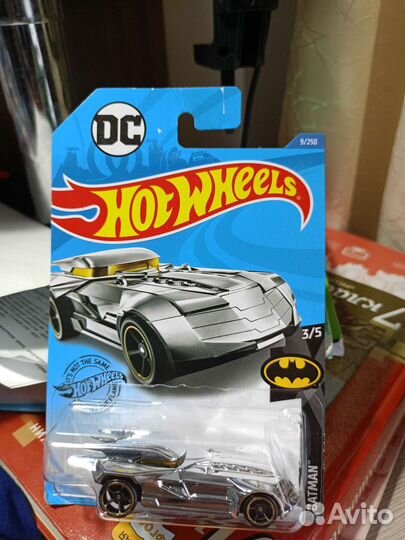 Hot wheels машинки бетмон
