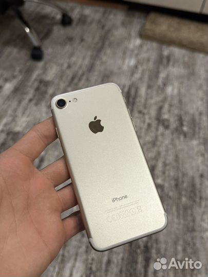 iPhone 7, 128 ГБ
