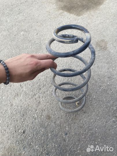 Передние бочковые пружины