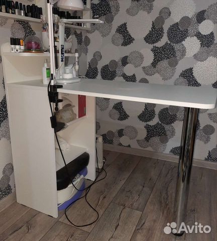 Маникюрный стол складной бу