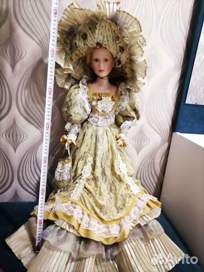 Кукла фарфоровая коллекционная большая
