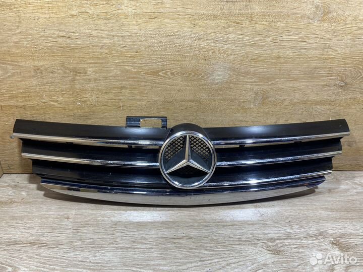 Решетка радиатора Mercedes Benz W169 дорест 130400