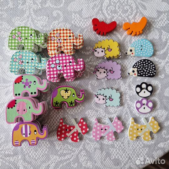 Пуговицы деревянные декоративные очень много