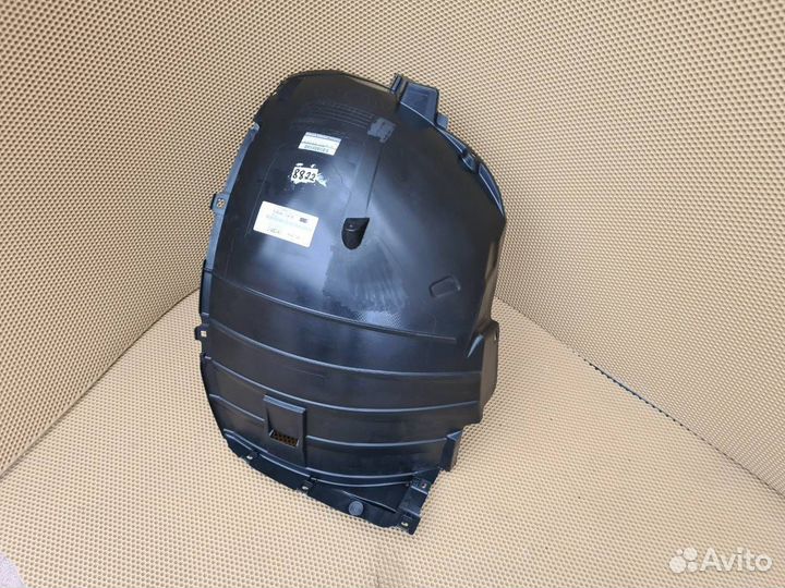 Подкрылок передний правый Infiniti Fx35 Fx37 Qx70