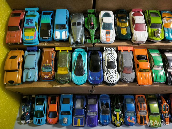 Машинки Hot wheels