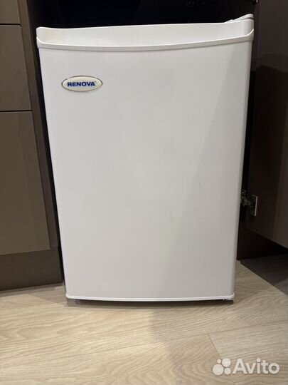 Холодильник маленький