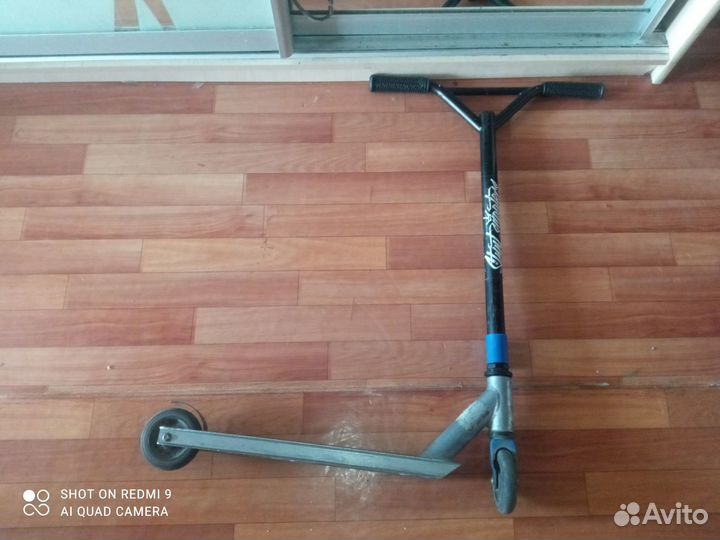 Трюковой самокат выдерживает 100 кг