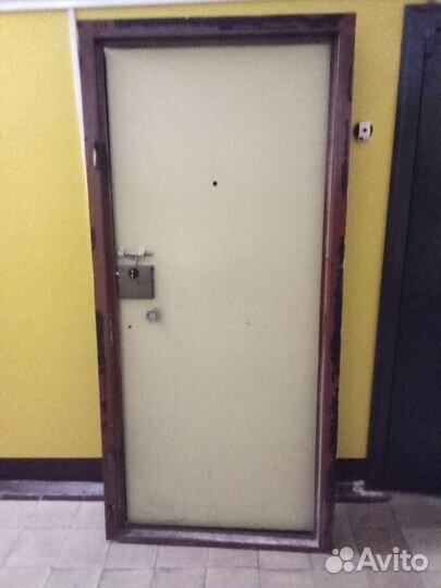 Металлическая дверь бу