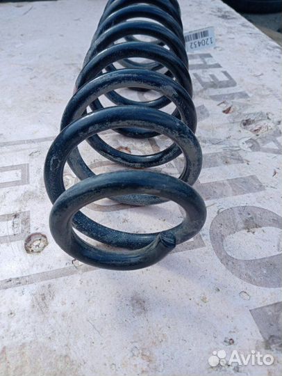 Пружина задняя задняя правая Lexus Es 7 седан