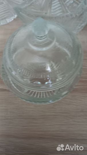 Хрустальные вазы конфетницы