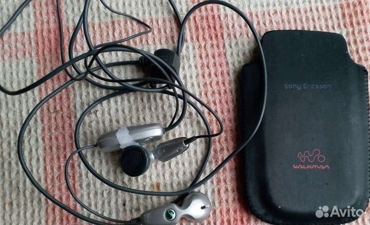 Наушники+Чехол от Sony Ericsson K790i/K800i