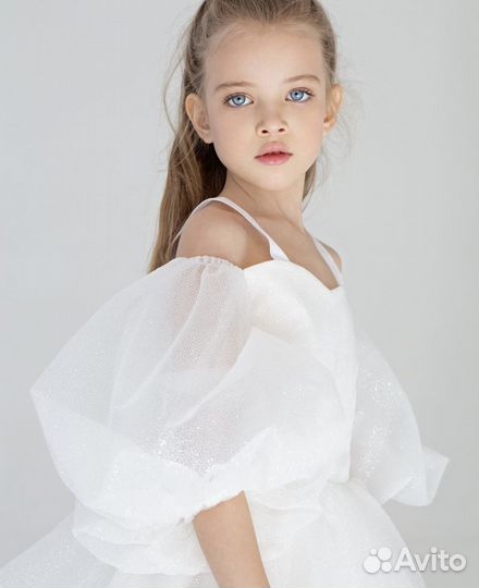 Платье для девочки новое