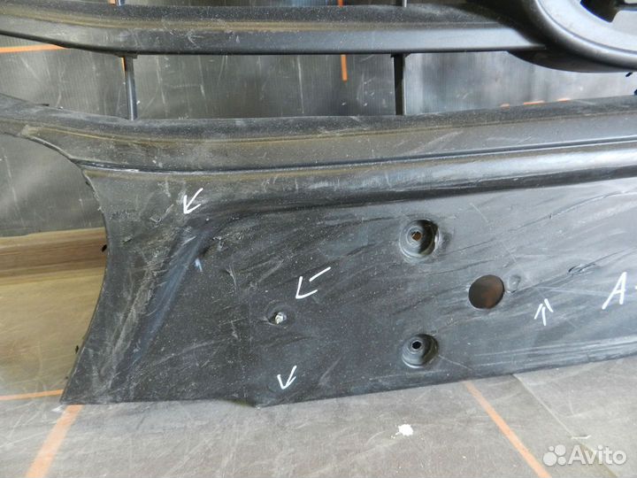 Решетка радиатора - LADA Vesta