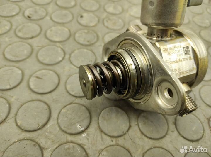 Насос топливный (тнвд) BMW 5-Series