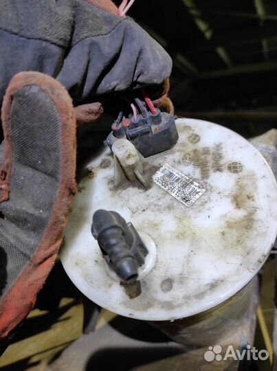 Топливный насос Hyundai Elantra XD - 311102C100