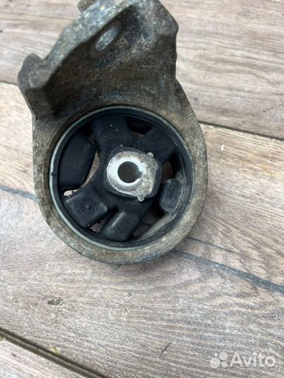 Подушка двигателя Infiniti Fx 35 3.2 2004