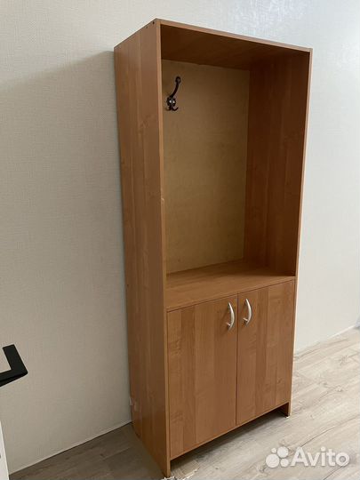 Шкаф