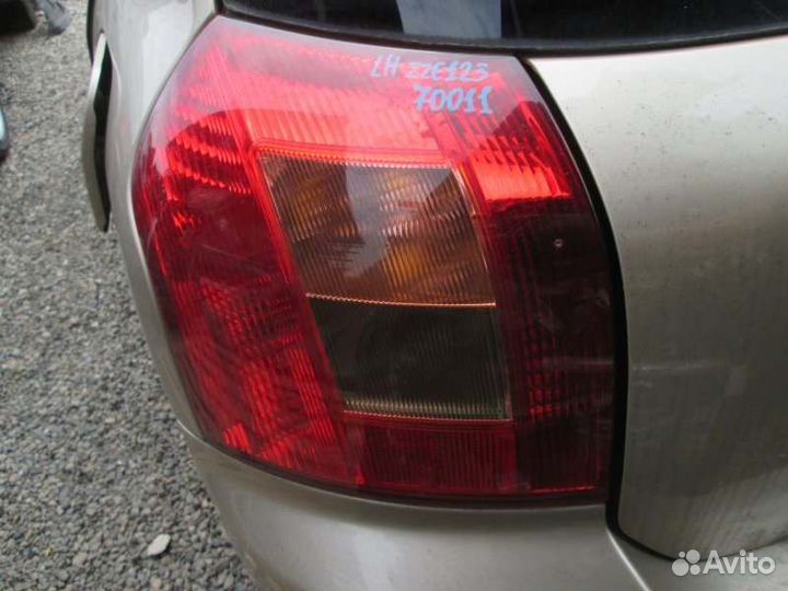 Стоп левый Toyota Allex ZZE123 2ZZ-GE 2002/5
