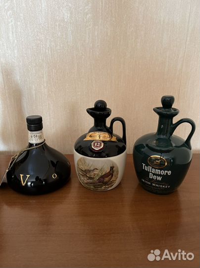 Пустые бутылки из под элитного алкоголя керамика