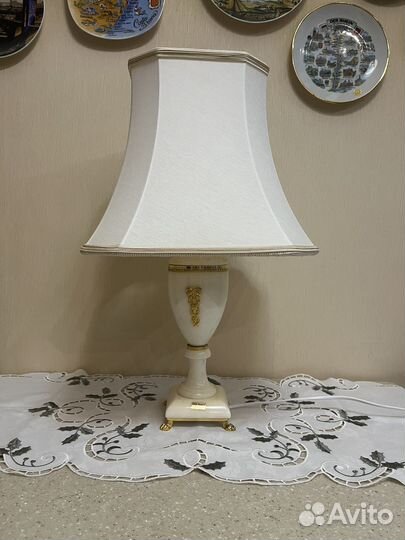 Лампа настольная