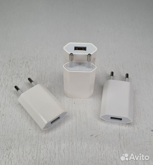 Зарядка на iPhone блок