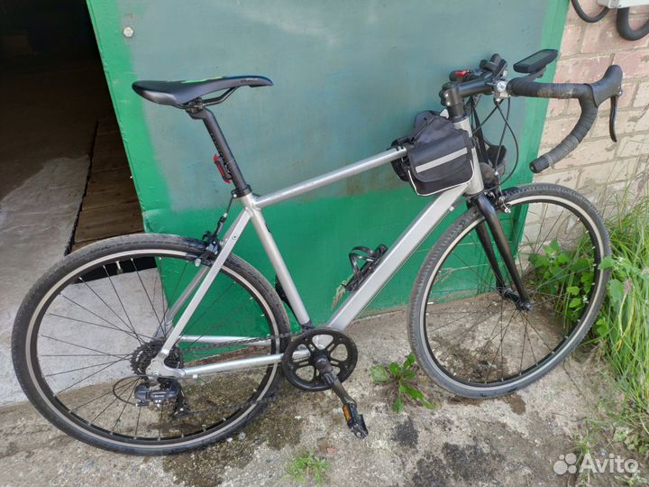 Велосипед В'twin Tribаn RC100